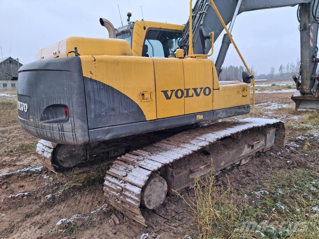 Volvo EC210 BLC Excavadoras sobre orugas