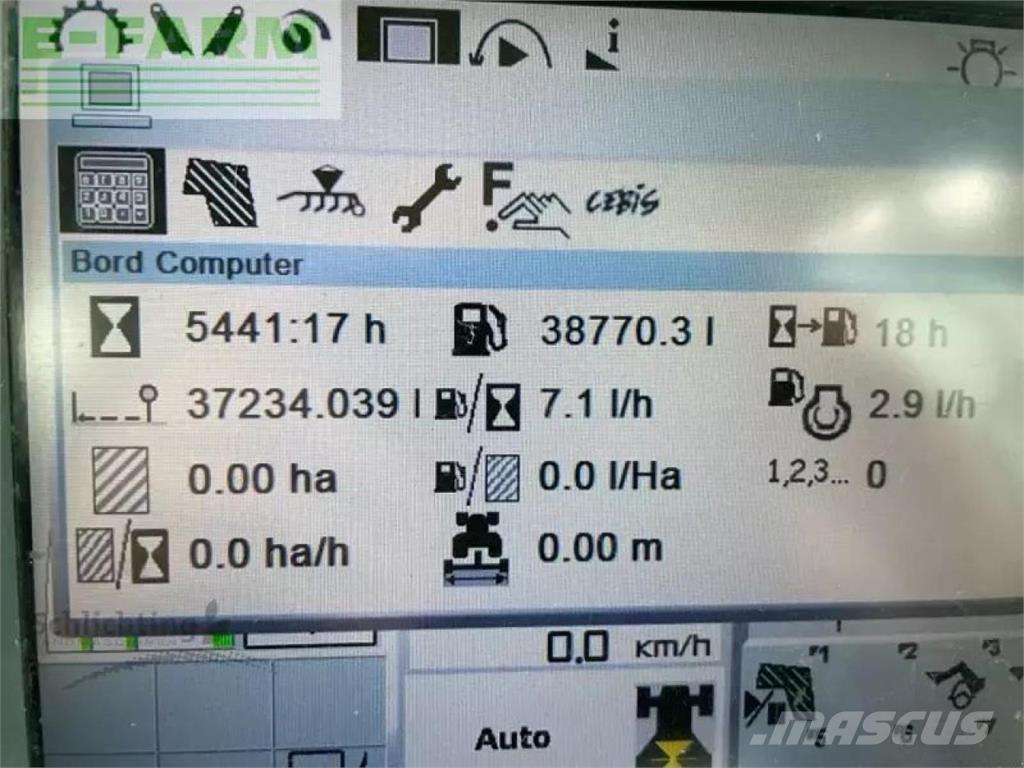 CLAAS arion 550 Tractores