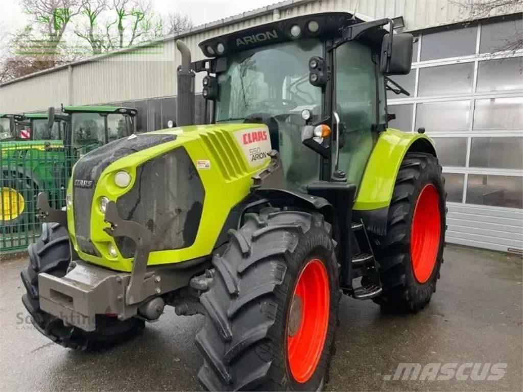CLAAS arion 550 Tractores