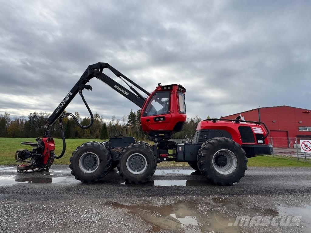 Komatsu 951 Cosechadoras
