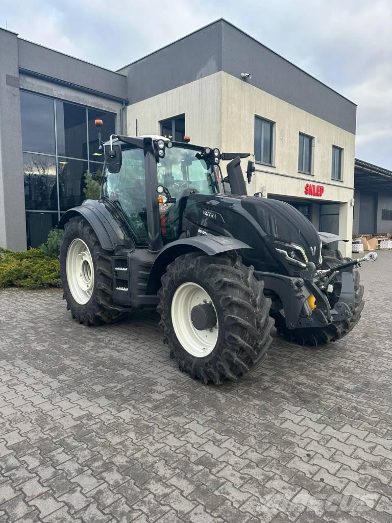 Valtra T 235 Tractores