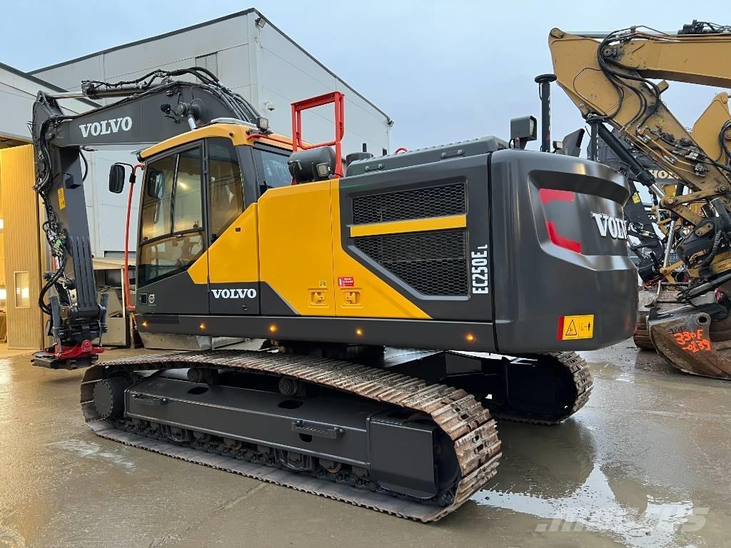 Volvo EC 250 EL Excavadoras sobre orugas