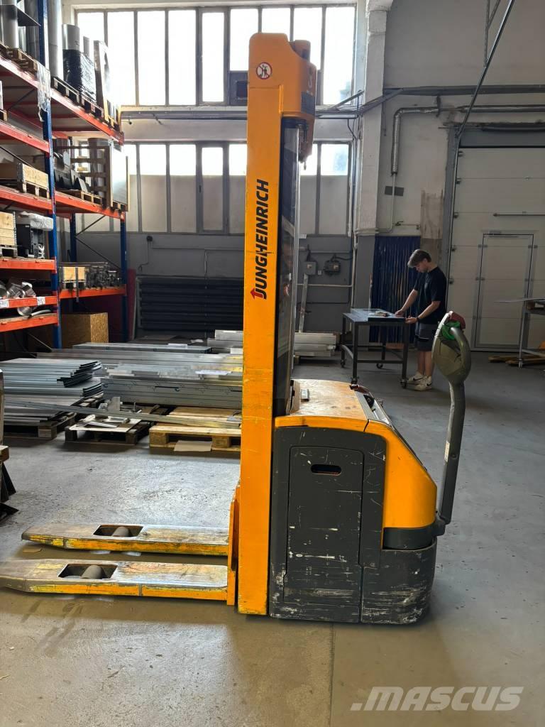 Jungheinrich EJC216 Montacargas manual