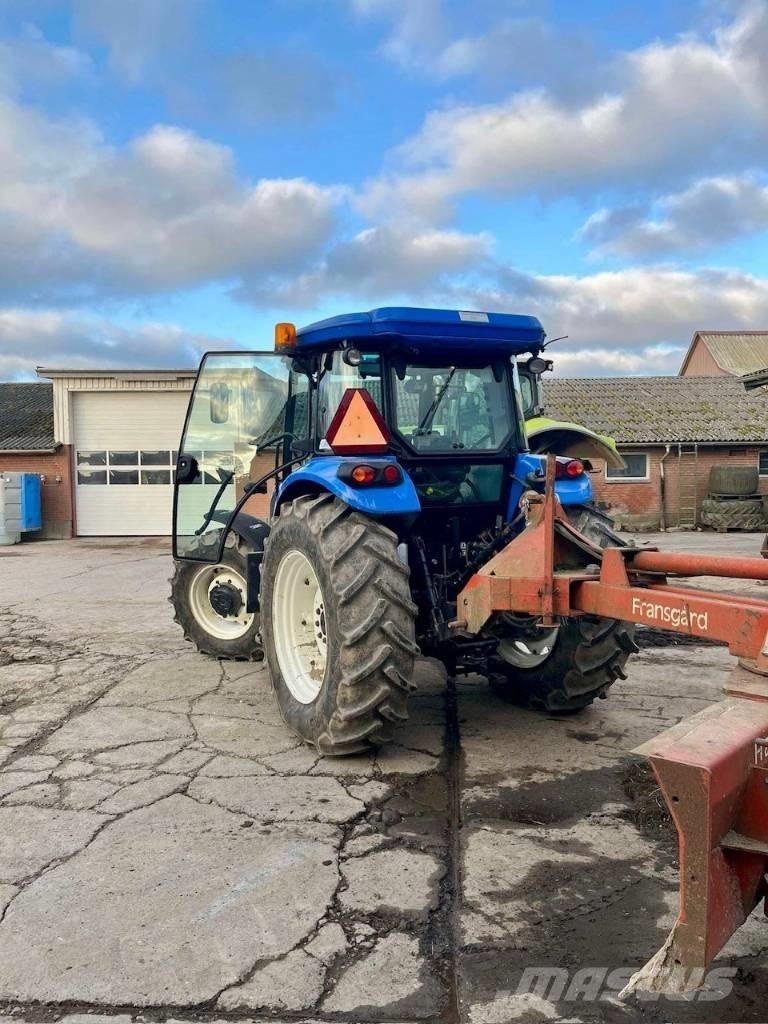 New Holland TD 5.95 Tractores