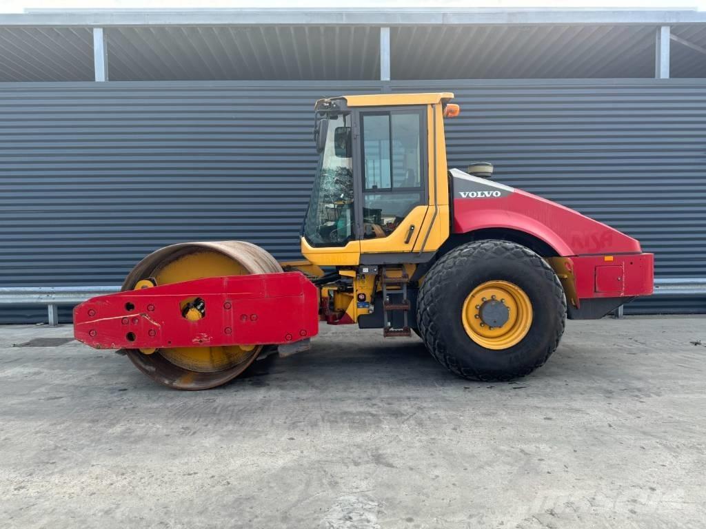 Volvo SD135B Rodillos de un solo tambor