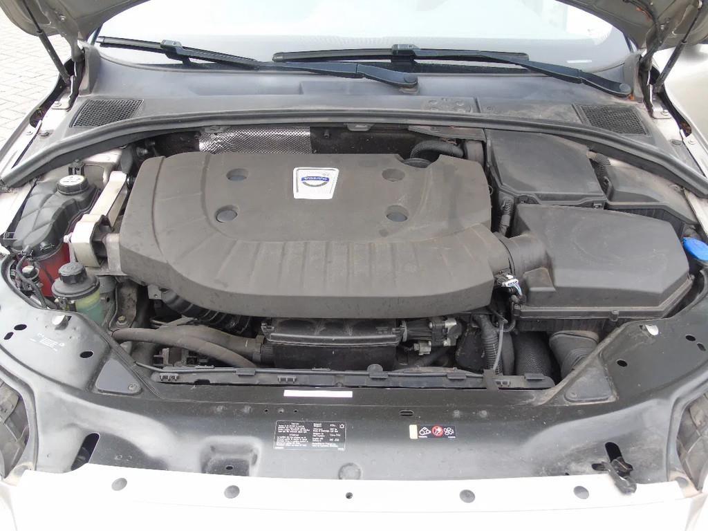 Volvo V70 + manual Carros