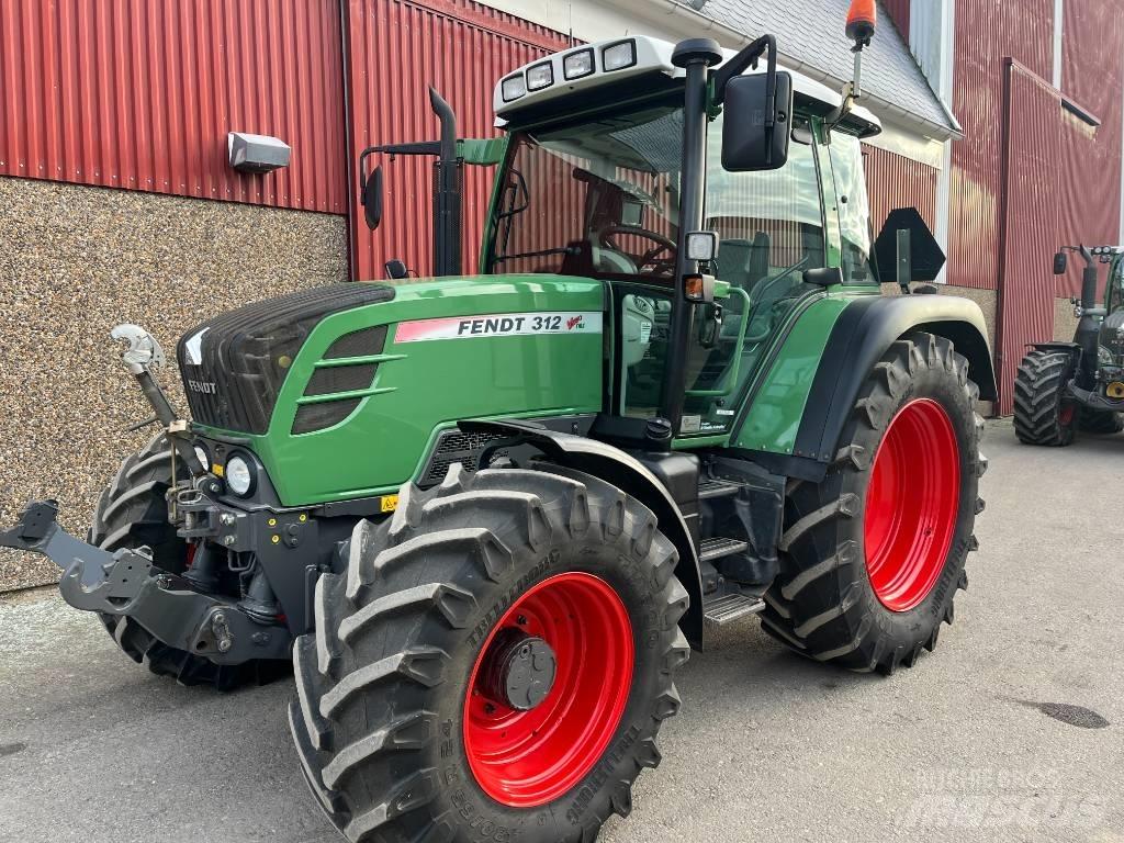 Fendt 312 Vario Tractores