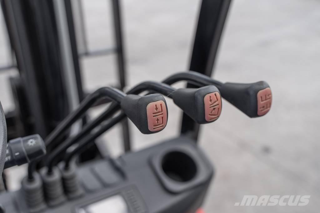 Manitou MI 30 D Camiones diesel