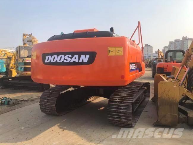 Doosan DH 225 LC-9 Excavadoras sobre orugas