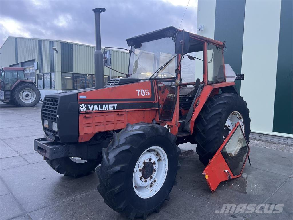 Valtra Valmet 705 Tractores