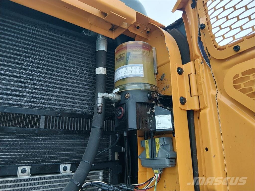 Hyundai HX160L Excavadoras sobre orugas