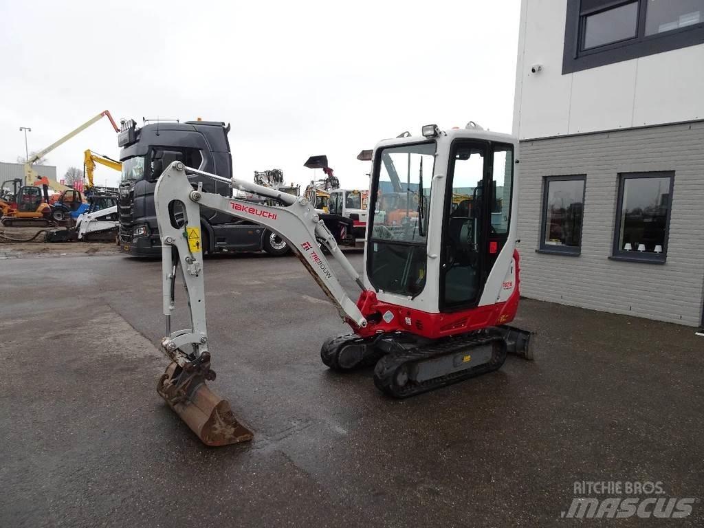 Takeuchi TB216 Miniexcavadoras