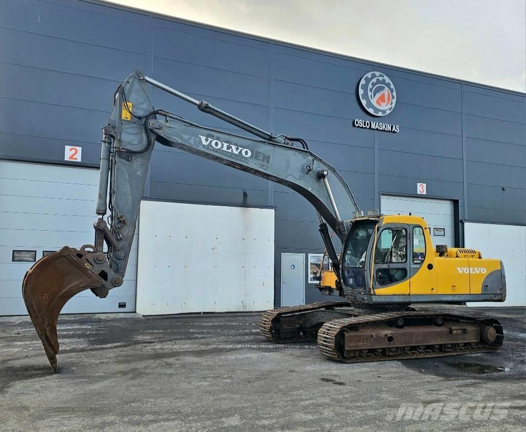 Volvo EC 240 LC Excavadoras sobre orugas