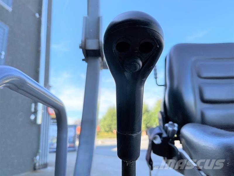 Dynapac CC 1100 Rodillos de doble tambor