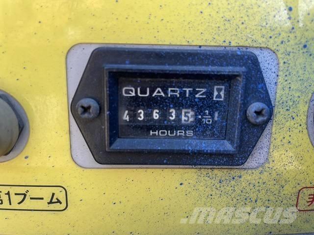 Maeda HF090-3 Plataformas con brazo de elevación manual