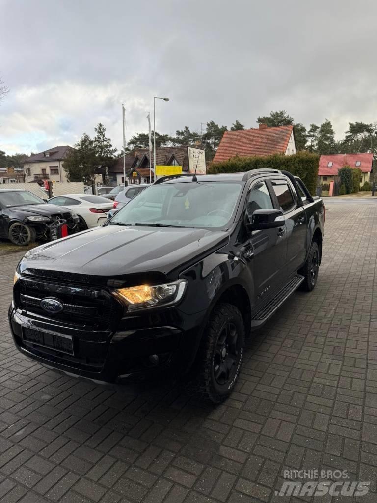 Ford Ranger Caja abierta/laterales abatibles