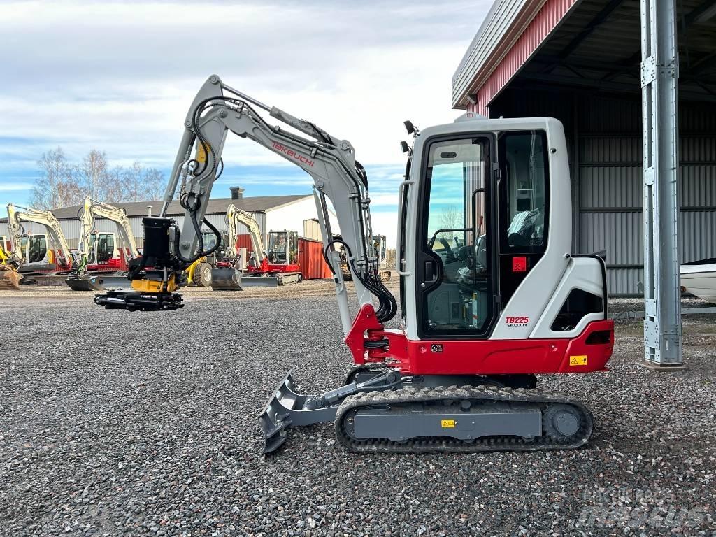 Takeuchi TB225 Miniexcavadoras