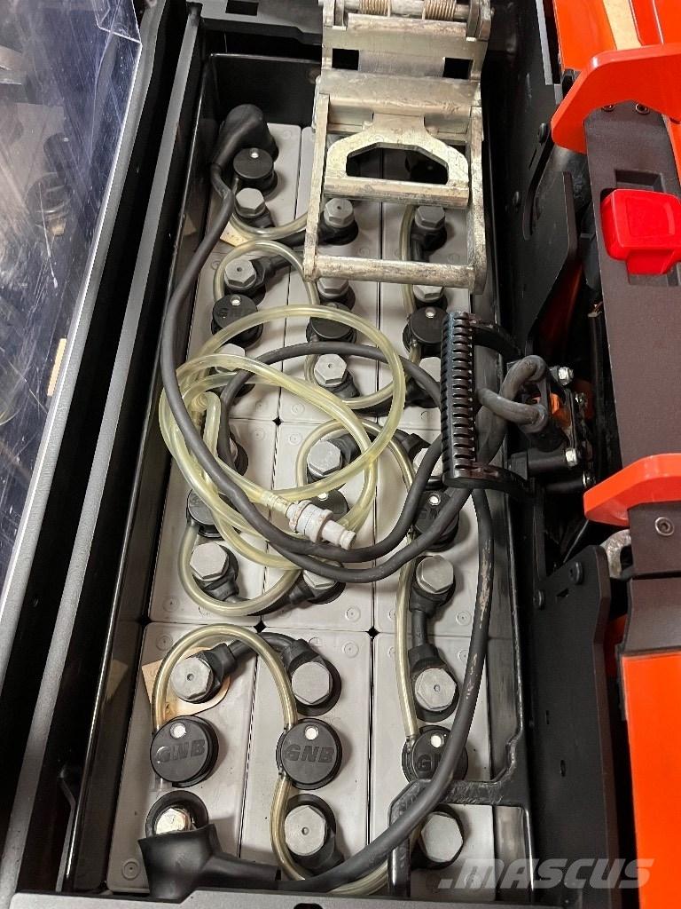 BT SWE 200 D Montacargas manual