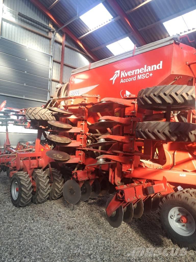  Såmaskine Kverneland Perforadoras combinadas