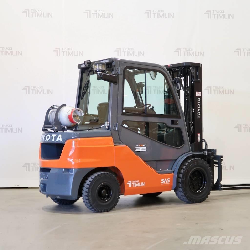 Toyota 02-8FGJF35 Camiones LPG