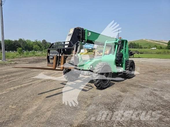 SkyTrak 8042 Carretillas telescópicas