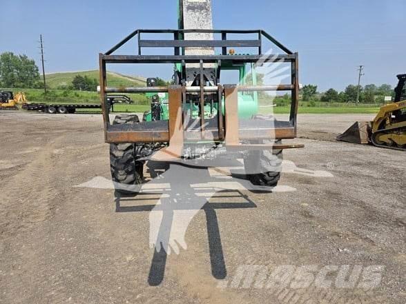 SkyTrak 8042 Carretillas telescópicas