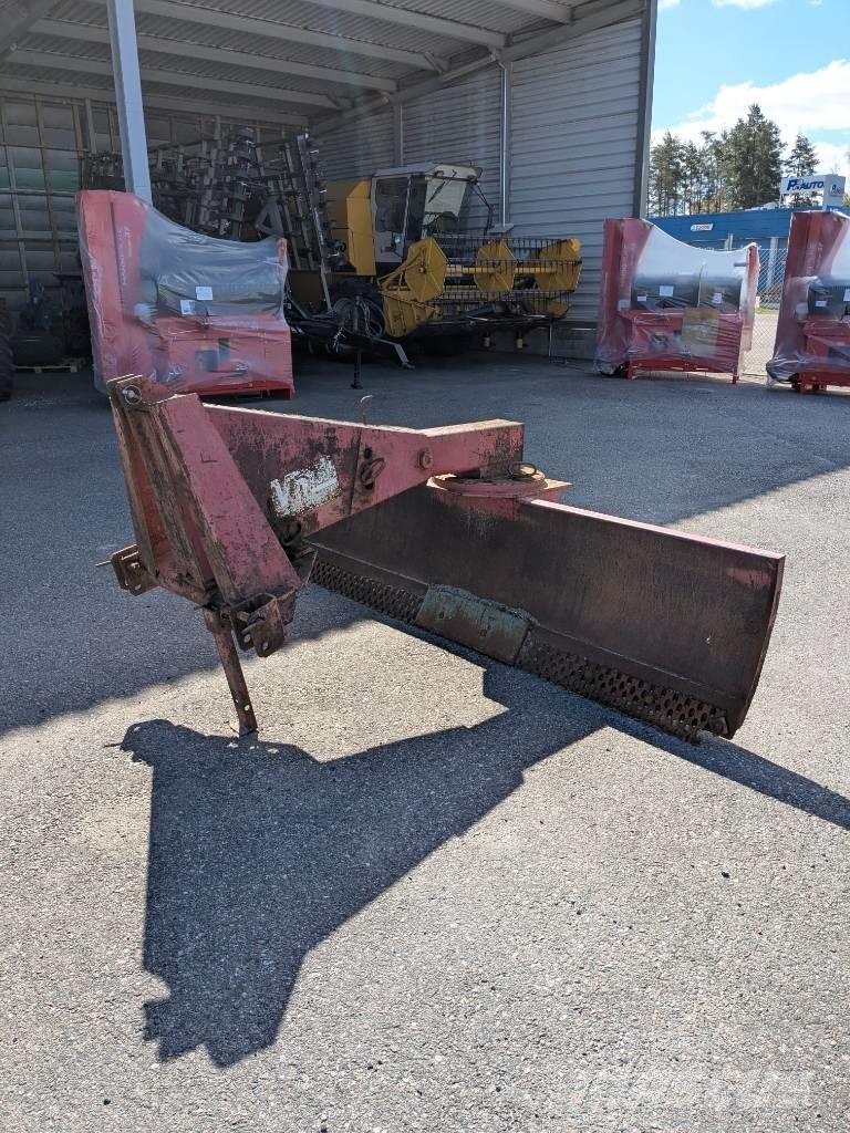 VM 300 J Rastras para caminos