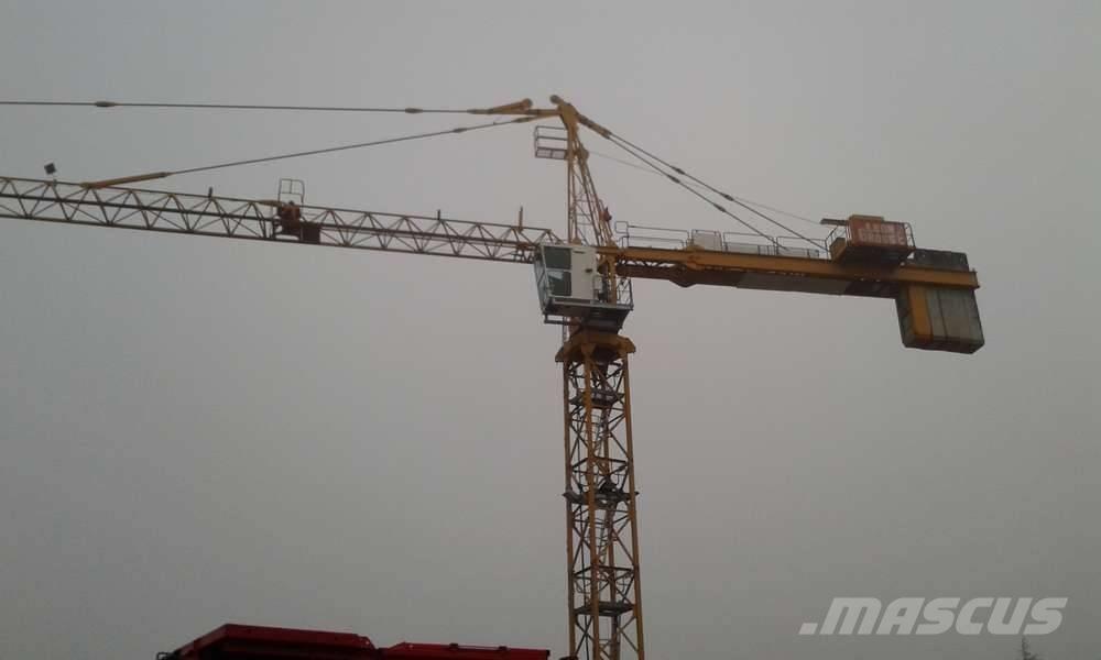 Potain MD 235 J12 Grúas torre