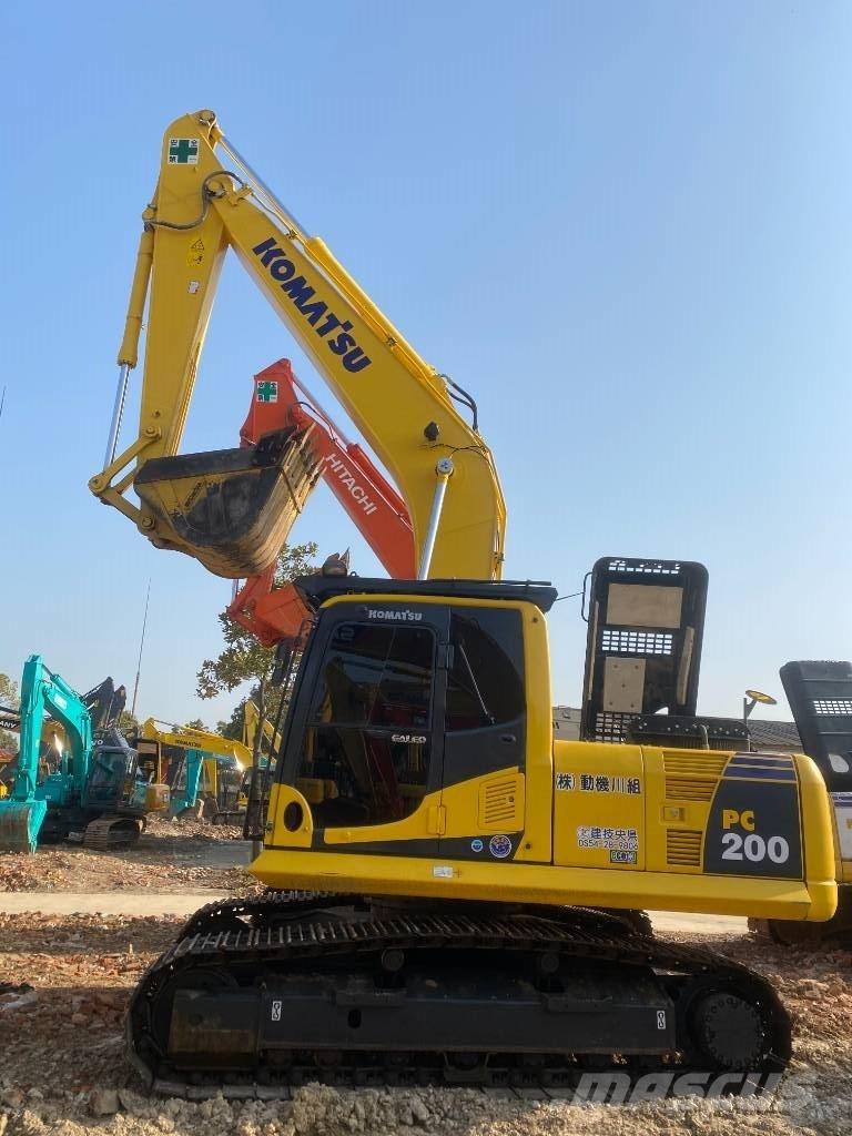 Komatsu PC 200-8 Excavadoras sobre orugas