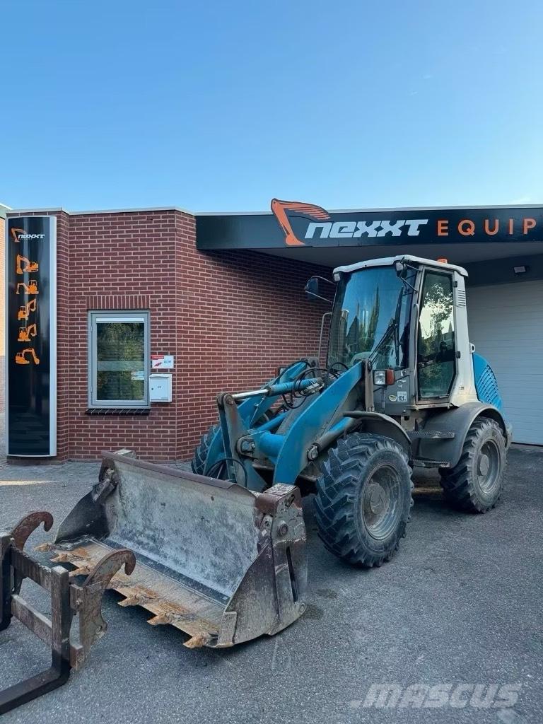 Atlas AR 65 Cargadoras sobre ruedas