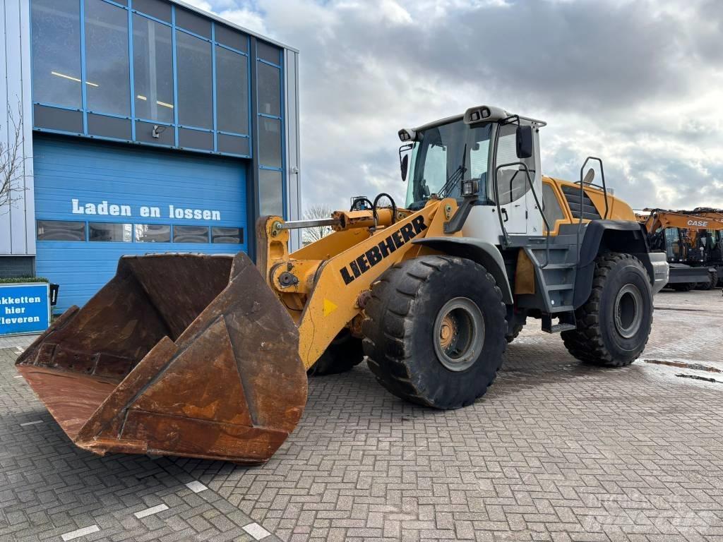 Liebherr L 566 Cargadoras sobre ruedas