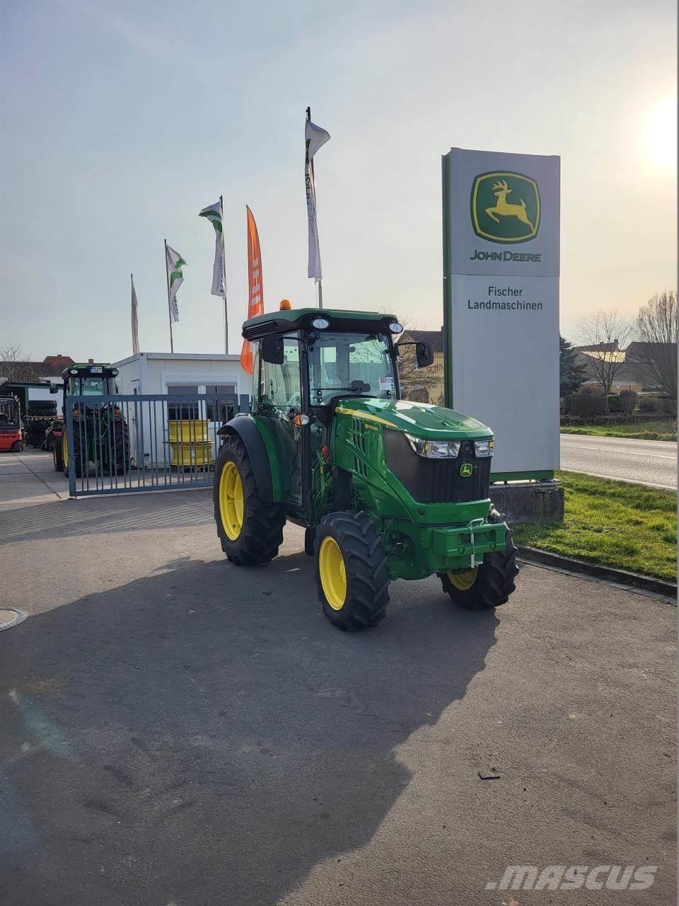 John Deere 5075GN Tractores