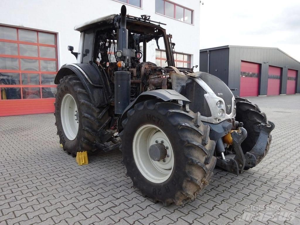 Valtra N123  driver Componentes electrónicos