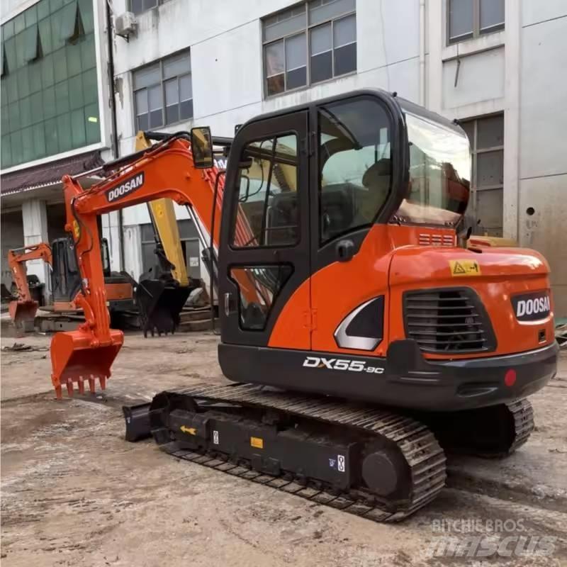 Doosan DX55 Excavadoras sobre orugas