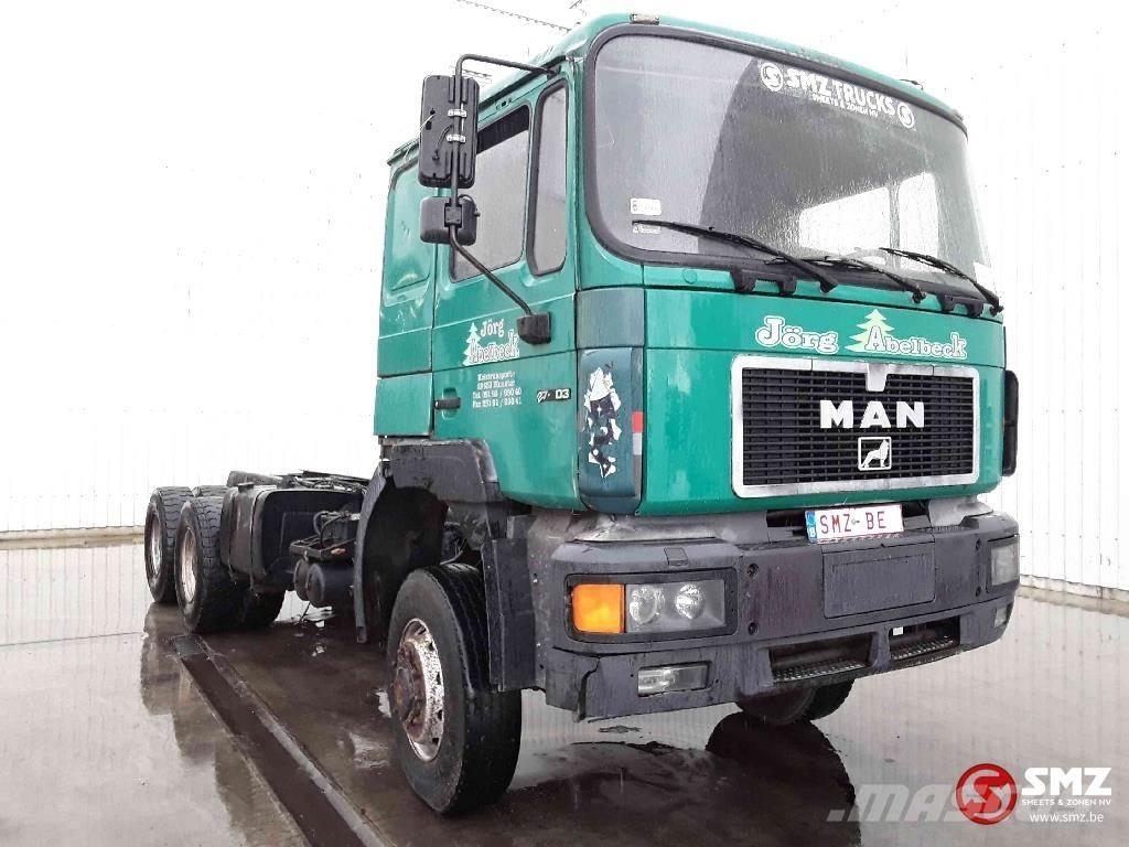 MAN 27.403 6x6 Camiones con chasís y cabina