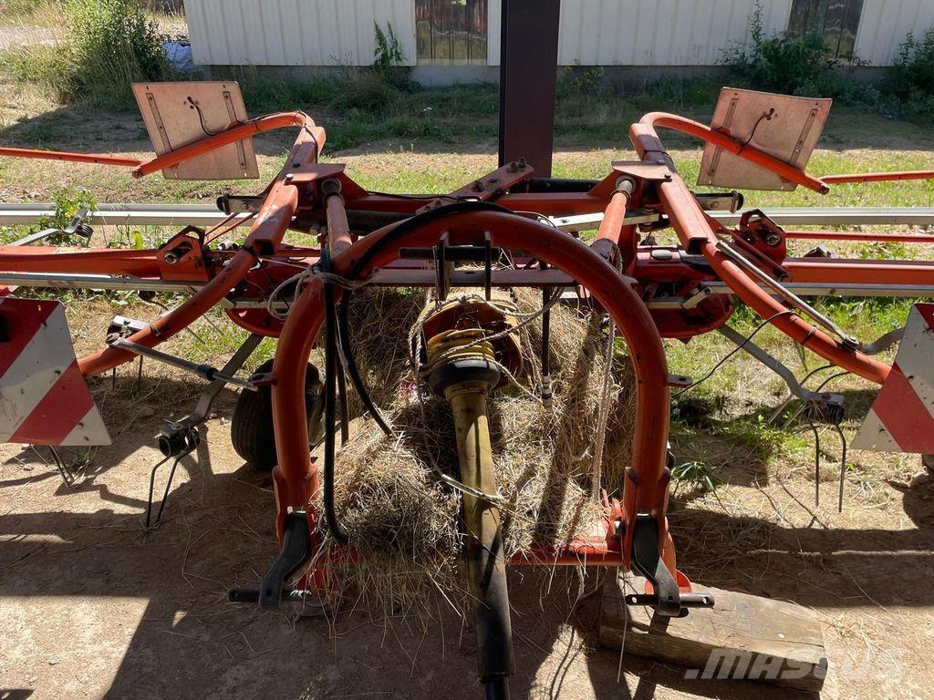 Fella TH 800 Rastrilladoras y rastrilladoras giratorias