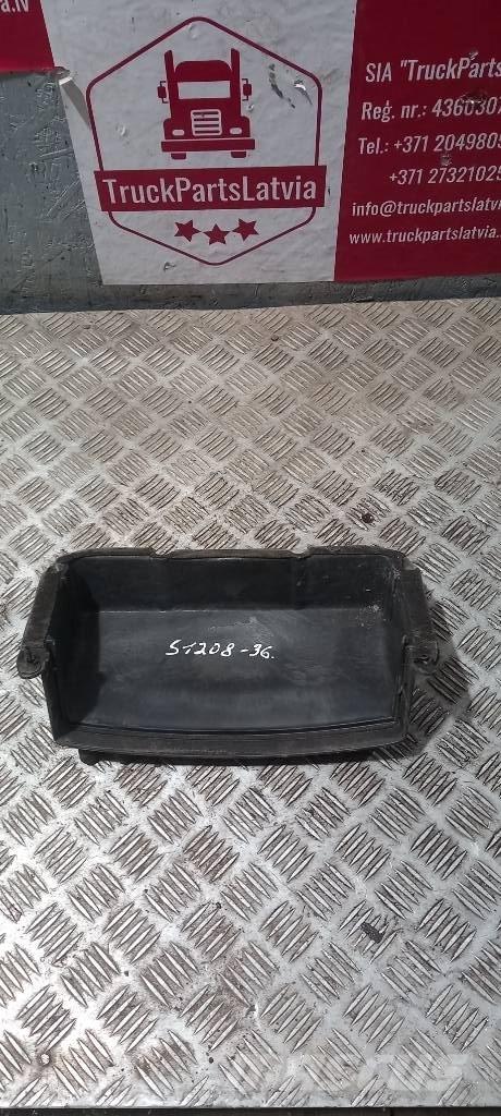 Scania 94 D.   1369964 Cabinas