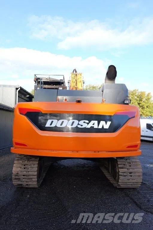 Doosan DX300LC Excavadoras sobre orugas