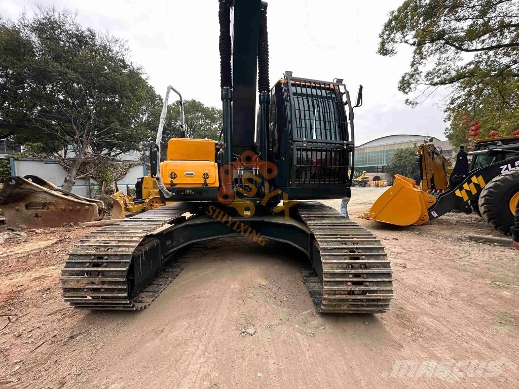 Hyundai Robex 220-9 Excavadoras sobre orugas