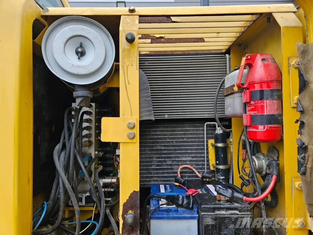 Komatsu PW 130ES-6K Excavadoras de ruedas