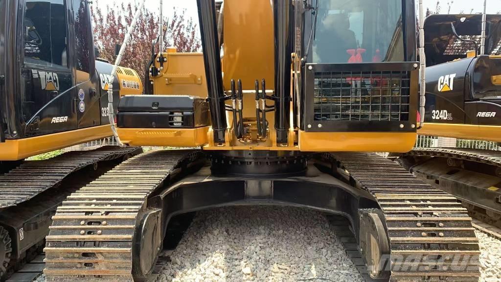 CAT 325 D L Excavadoras sobre orugas