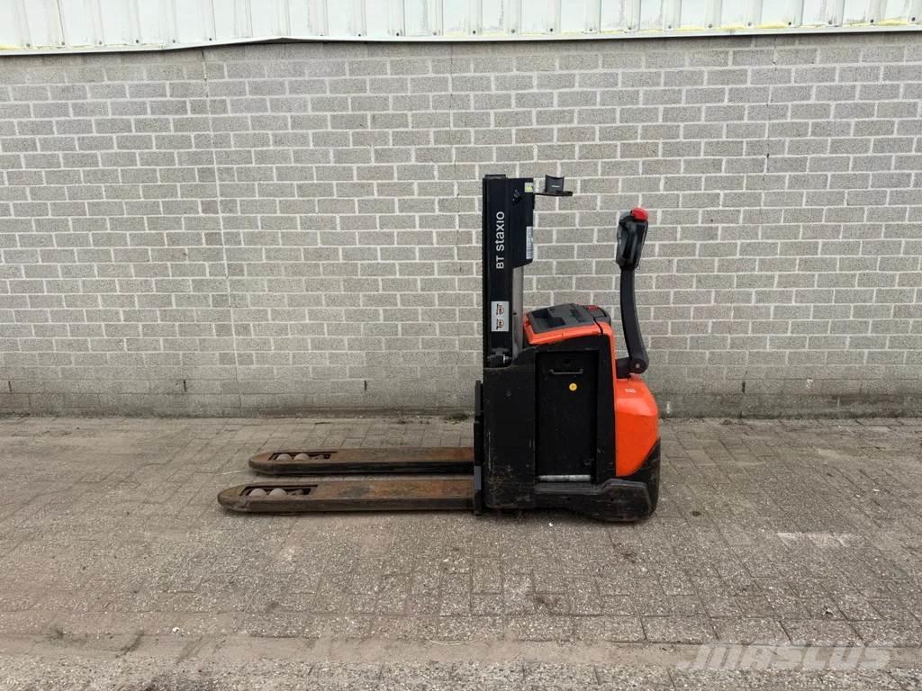 BT SWE200D Montacargas manual