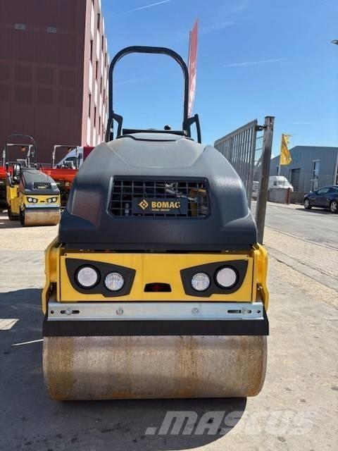 Bomag BW 90 AD-5 Rodillos de doble tambor
