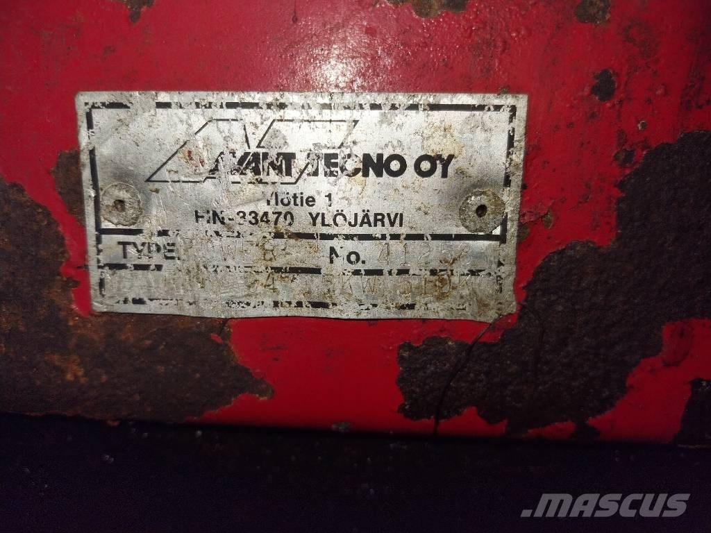 Avant Power 4WD Minicargadoras