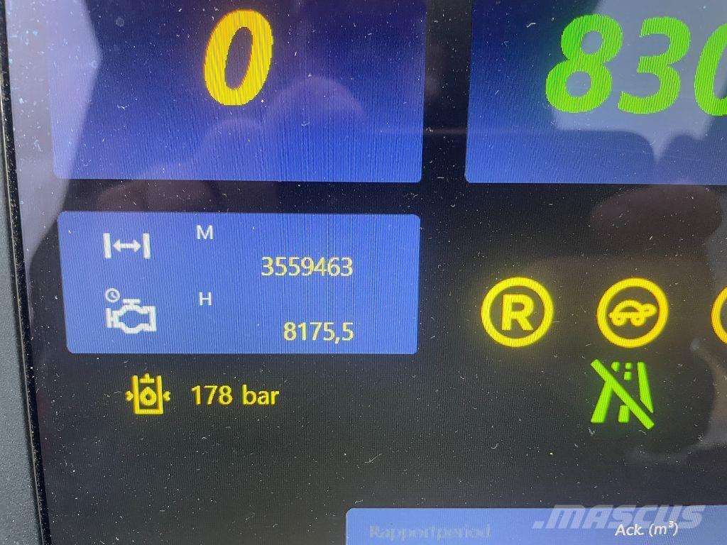 Komatsu 951 Cosechadoras