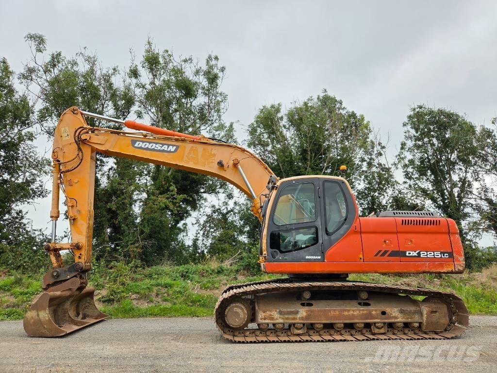 Doosan DX 225 LC Excavadoras sobre orugas