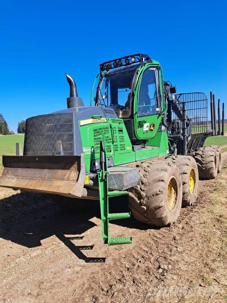John Deere 1110 G Transportadoras