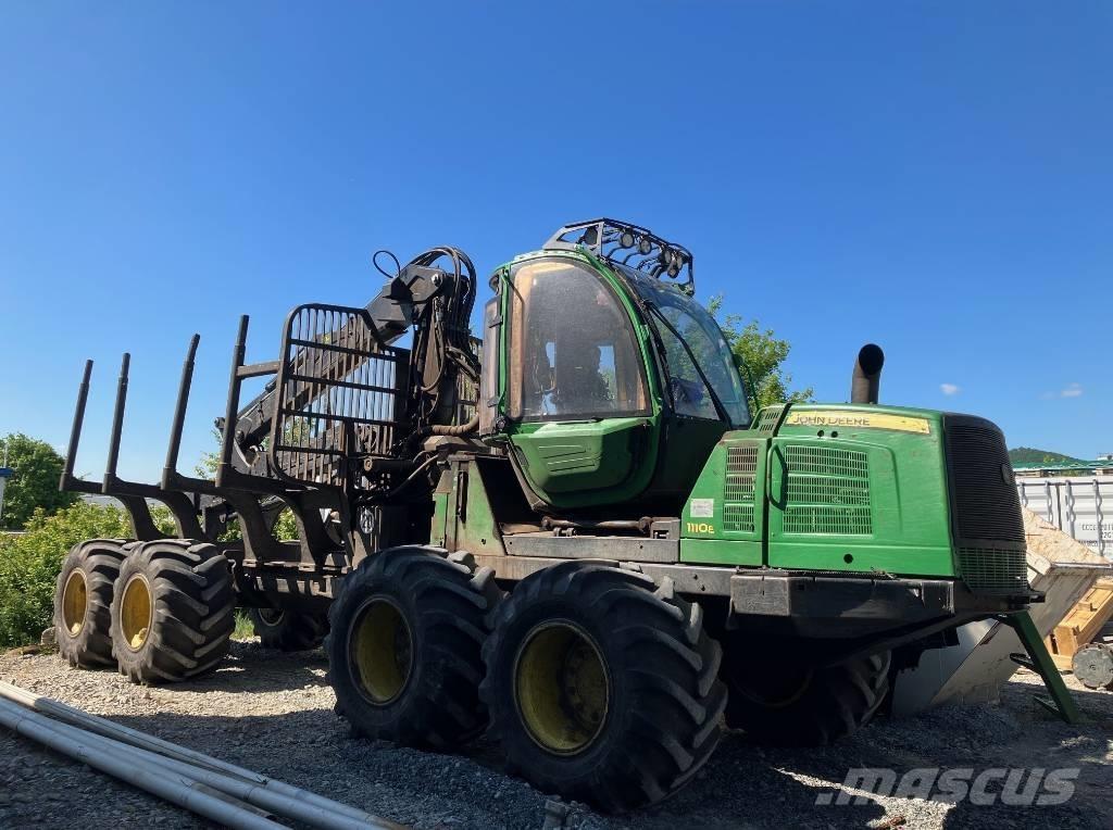 John Deere 1110 E Transportadoras