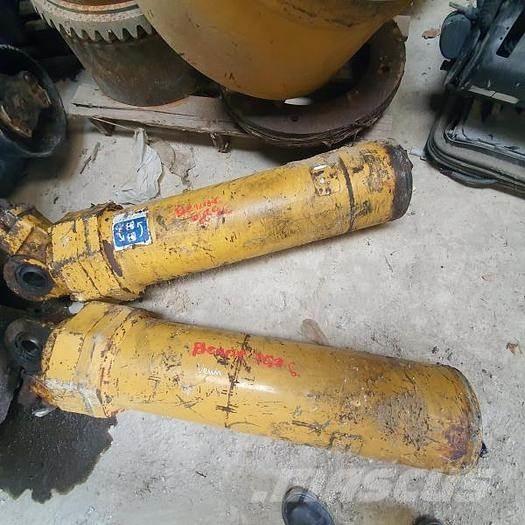 CAT 769D - Vehículos compactos de volteo