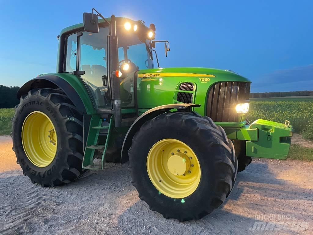 John Deere 7530 Tractores